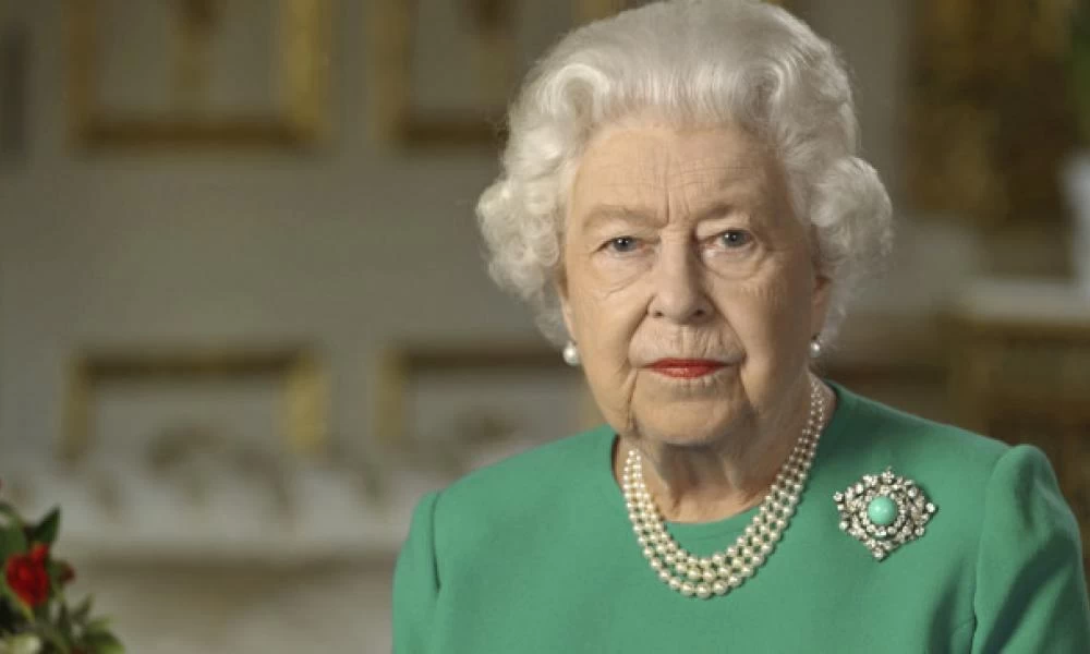 Και οι... «γαλαζοαίματοι» θυμώνουν: Όταν η βασίλισσα Ελισάβετ είπε δημοσίως «σκάσε» στον σύζυγό της